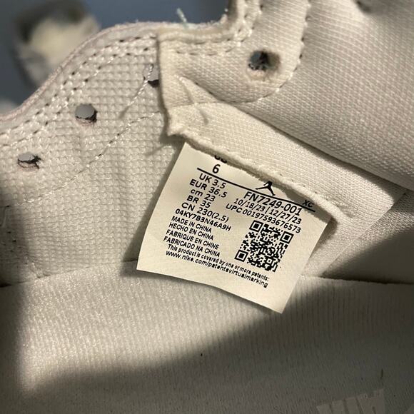 Nike Air Jordan 1 Retro High OG Chrome Silver FN7249 001 Sneakers Shoes WOMENS 6 - Picture 7 of 9